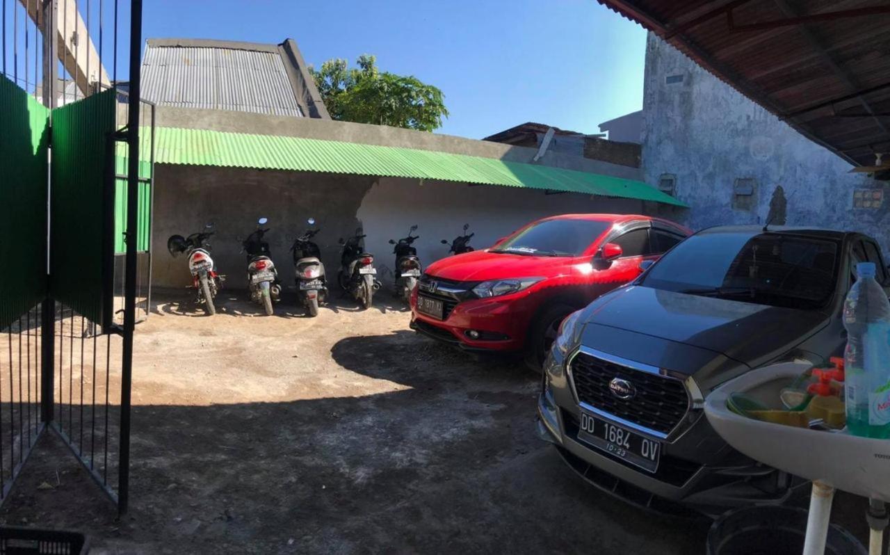 Готель Penginapan Taman Makassar Indah Sungguminasa Екстер'єр фото